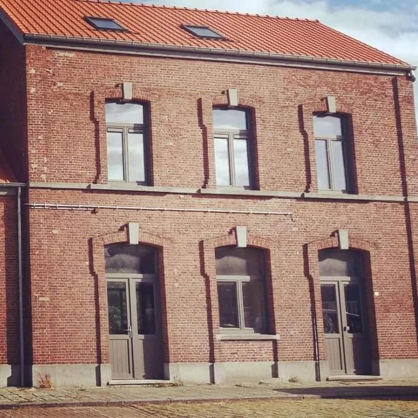 Вилла De Oude Statie Tessenderlo Экстерьер фото